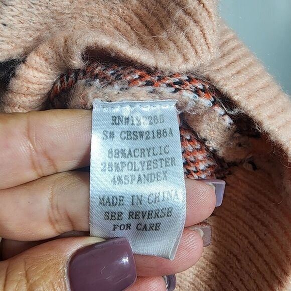 Adora Coral Animal Print Soft Sweater Size Medium - Picture 3 of 6